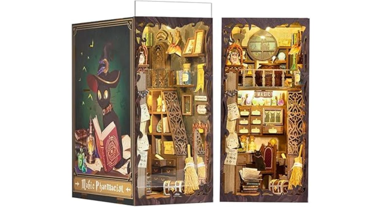 Magic Pharmacist Book Nook DIY Kit