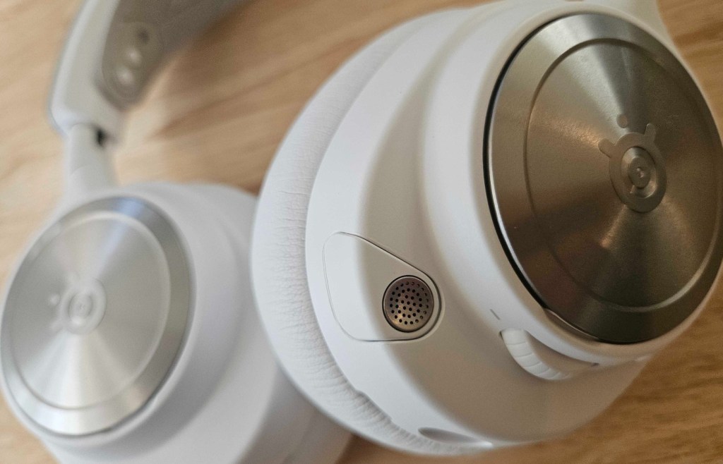 Arctis Nova Pro Side View