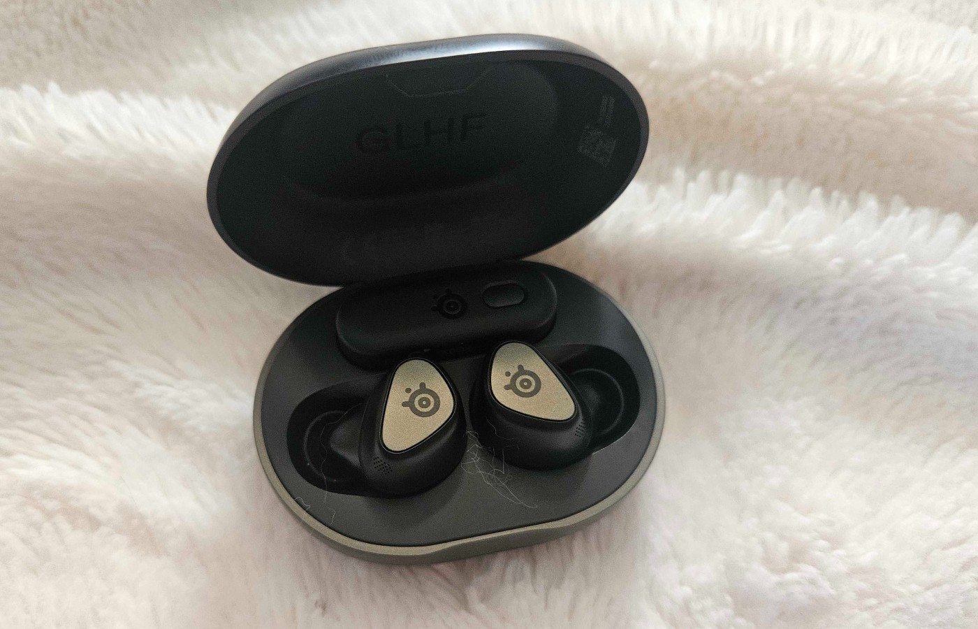 Actis Gamebuds in Case