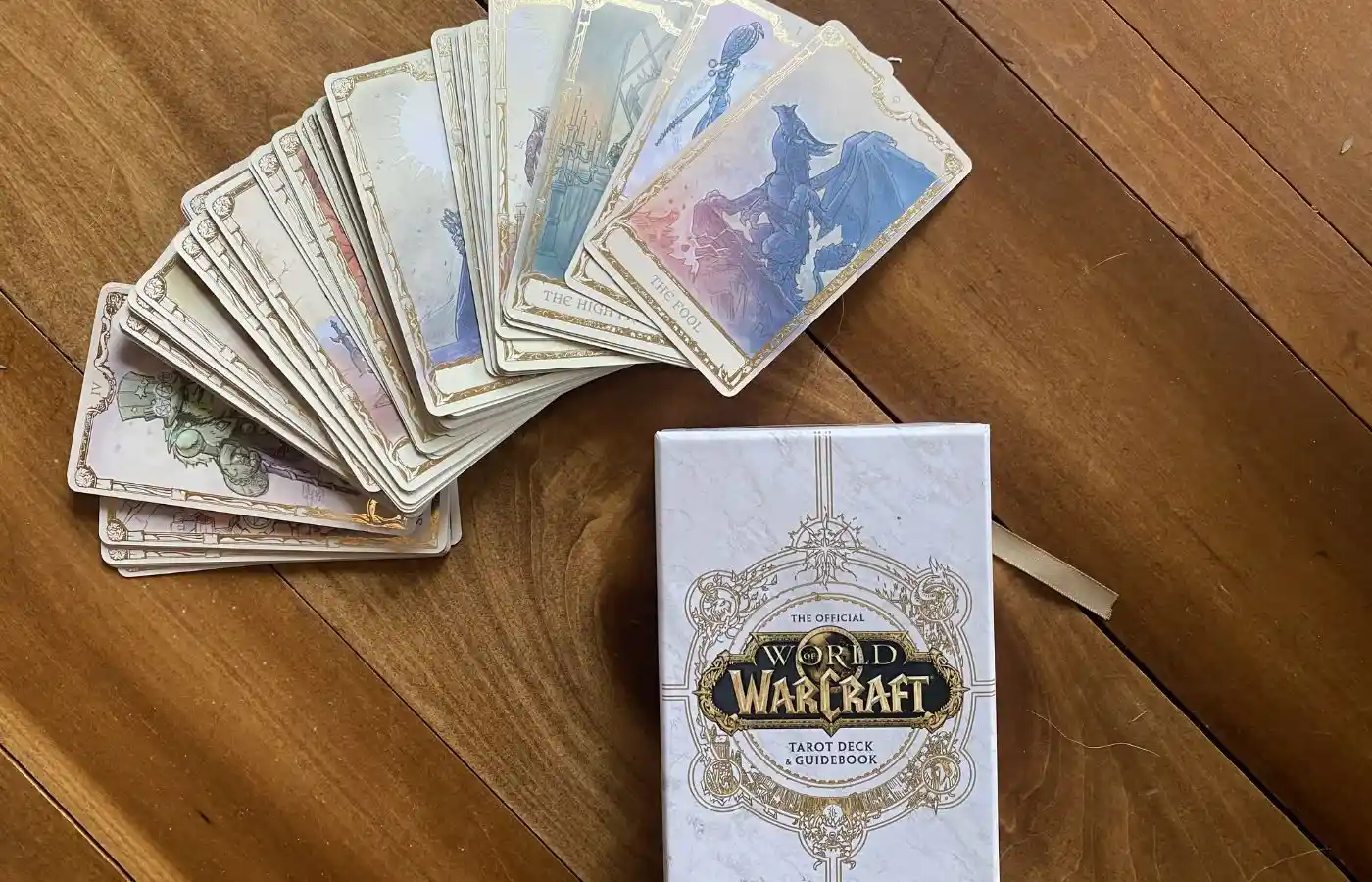 The Official World of Warcraft Tarot Deck & Guidebook Review – Stunningly Ilustrated, High Quality Cards Steeped in Lore