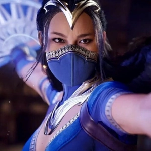 Kitana (and Mileena) in Mortal Kombat