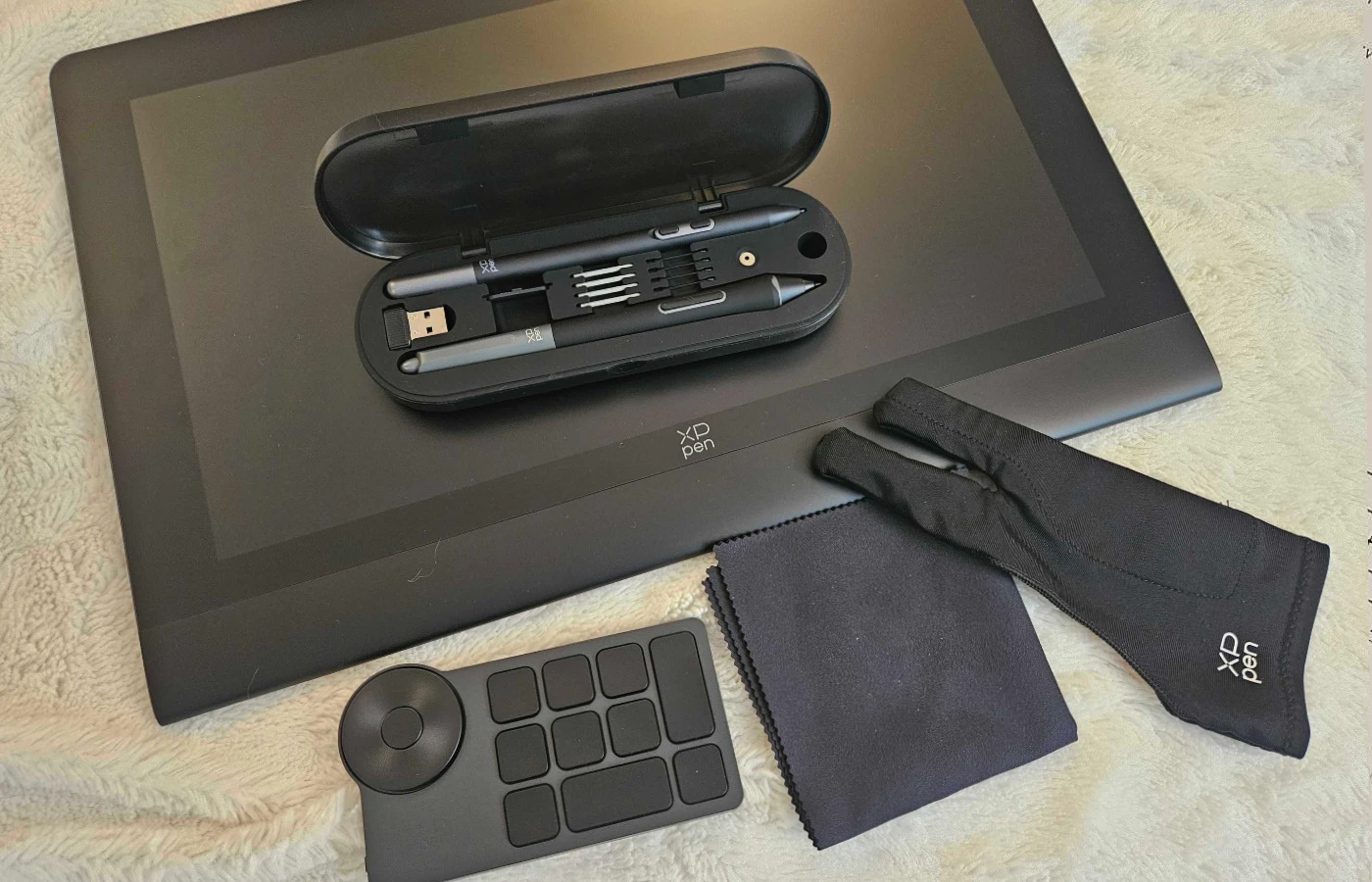 XPPen Artist Ultra 16 Accessories